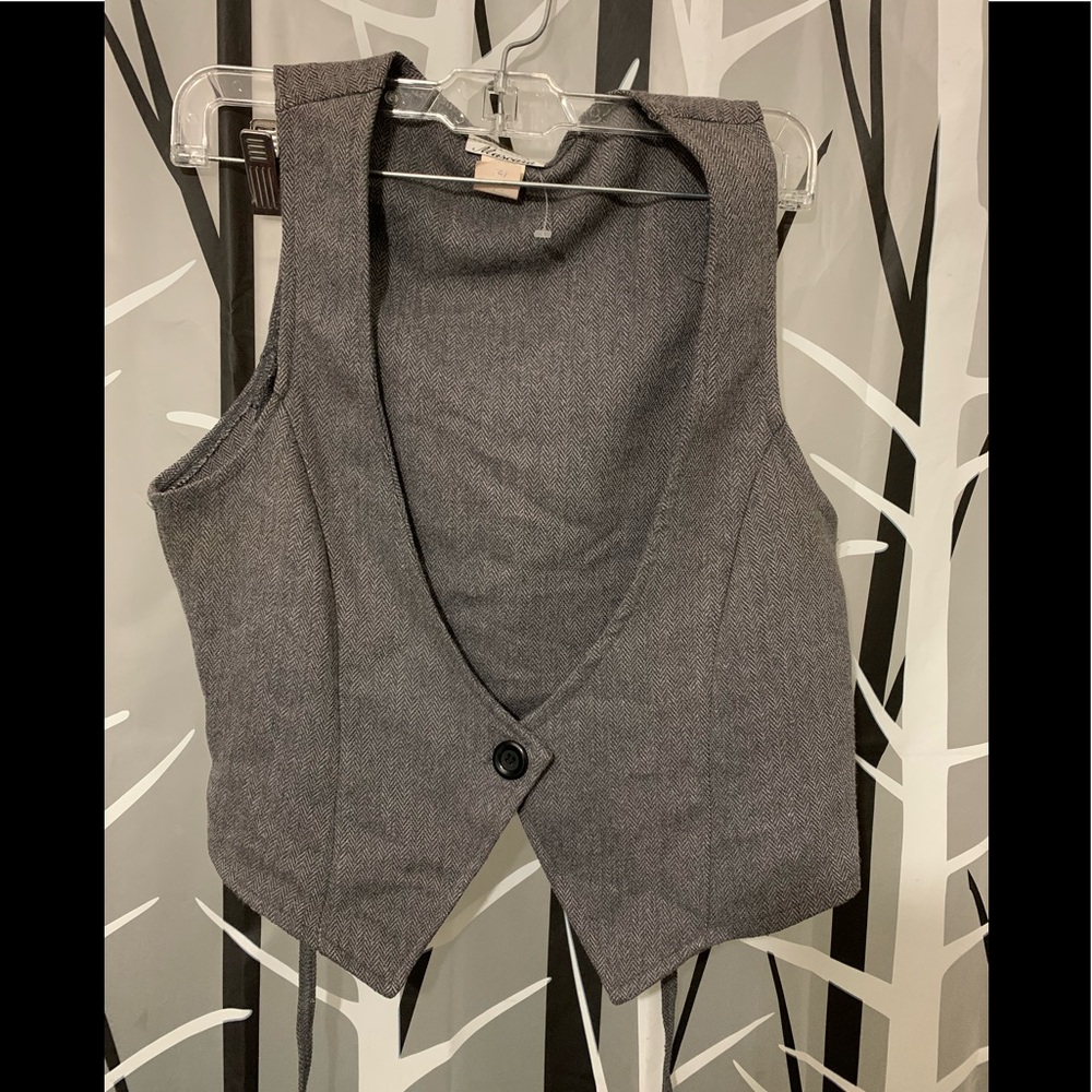 🔥5/$25 Mascara Vest Sz L
